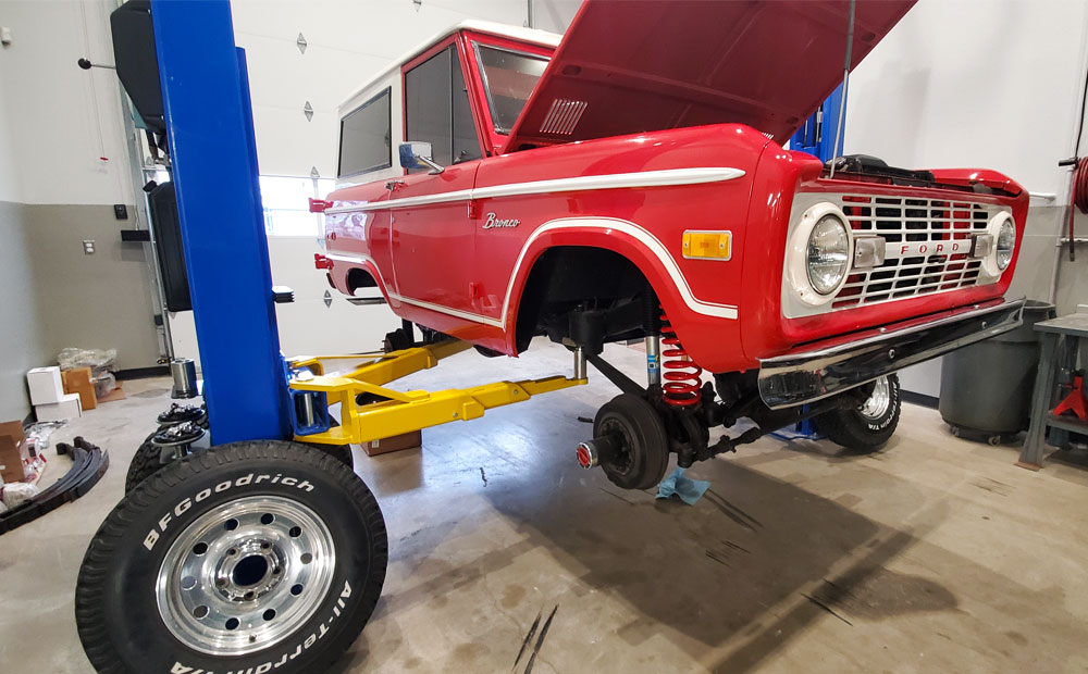 antique truck repair - ford bronco